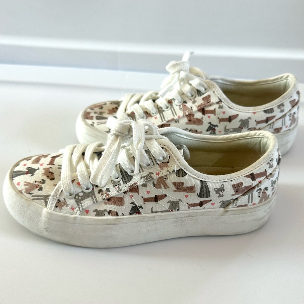 Cynthia Rowley Women's White Canvas Dog Print Sneakers Women’s Size 6